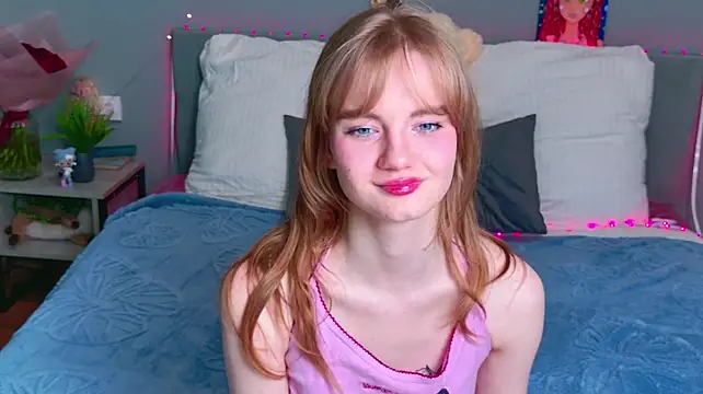 ElfieWhite stripchat live cam model