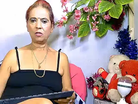 Hot_queen58 stripchat live cam model