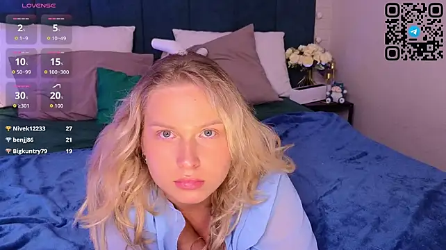 angelic_coy stripchat live cam model