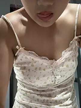 tutu512 stripchat live cam model