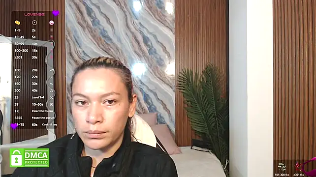 alonddra_tay stripchat live cam model