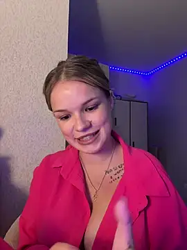 KimEvanss stripchat live cam model
