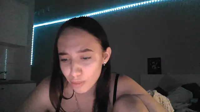 DarkMirel stripchat live cam model