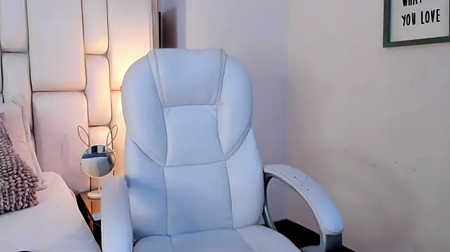 AshlyBella stripchat live cam model