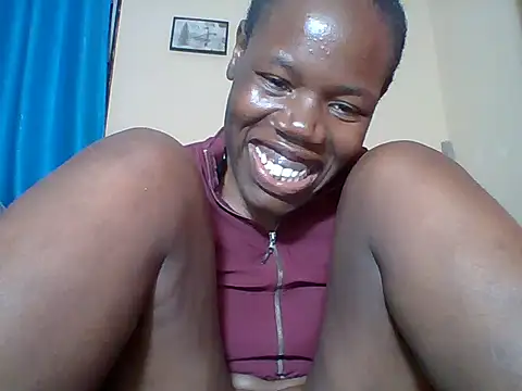 Blacksexyqueen24 stripchat live cam model