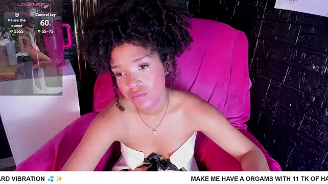 Serena_siren stripchat live cam model
