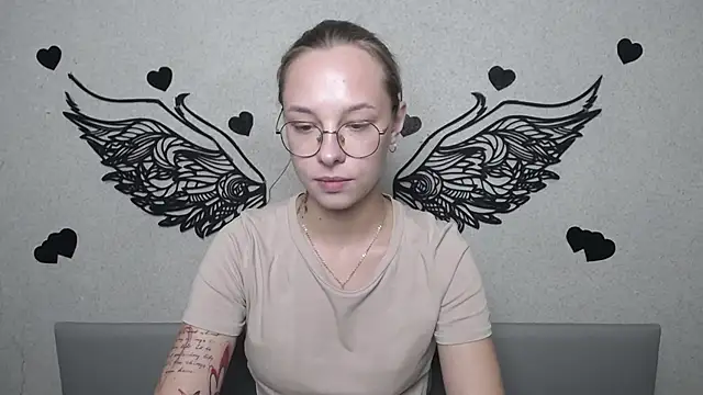 SteshaGlass stripchat live cam model