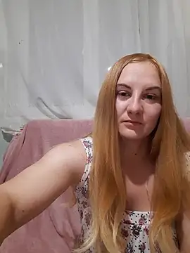 Claraxd8 stripchat live cam model