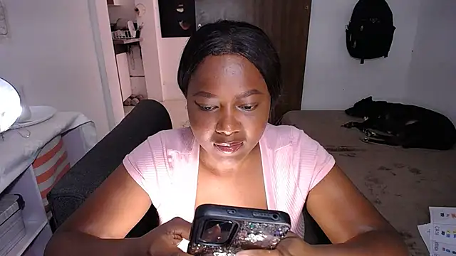 yselahot stripchat live cam model