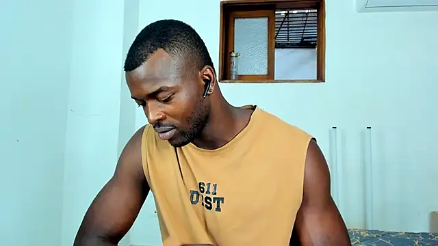 Dylan_Taylor stripchat live cam model