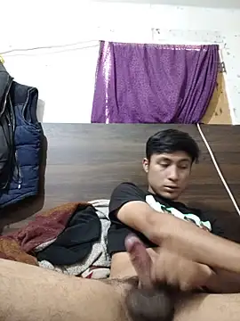 EduardoEspinoza12 stripchat live cam model