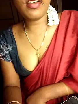 Tamil_Kavitha stripchat live cam model