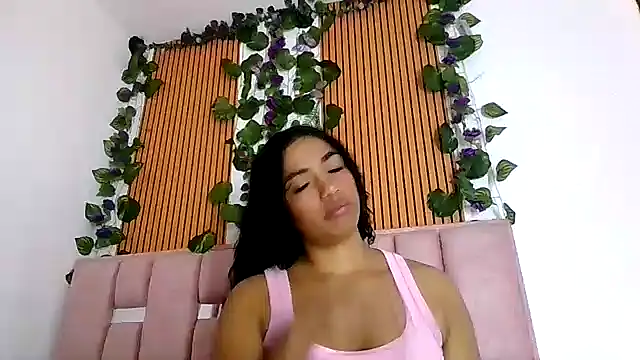 abby_moss_2 stripchat live cam model