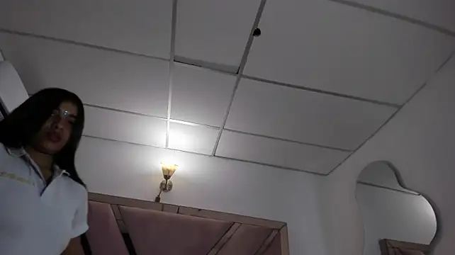 honeyhtx stripchat live cam model