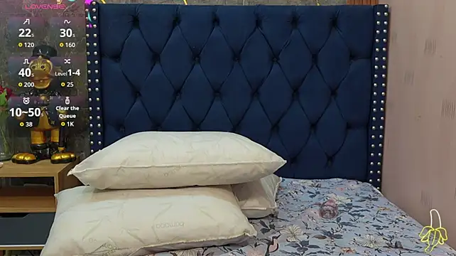 dominikk018 stripchat live cam model