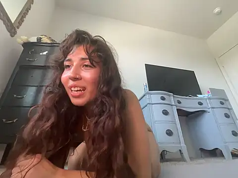 Doe3yes stripchat live cam model