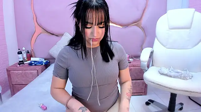 SubaruRosseSS stripchat live cam model