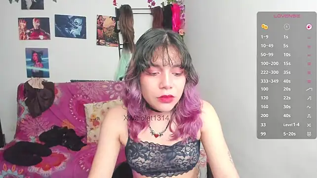 VaioletUwU stripchat live cam model