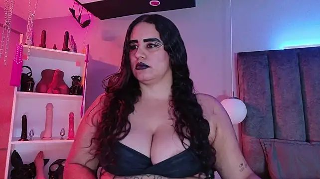 MariaGaitan stripchat live cam model