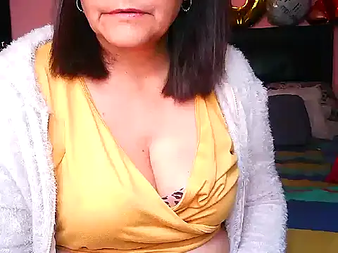 BiancaSteel stripchat live cam model