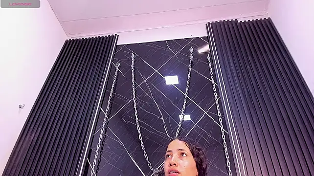 Megan_Duskk stripchat live cam model