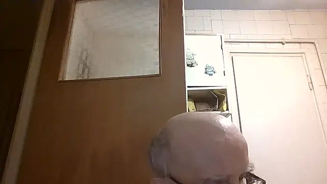 mariusica1@xh stripchat live cam model