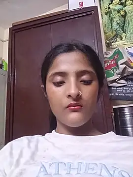 KittyBby14 stripchat live cam model