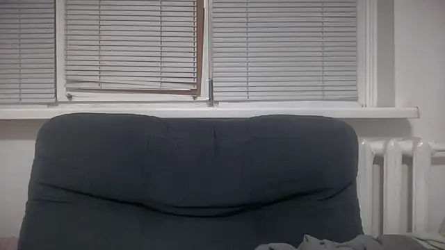 Aphr0ditee stripchat live cam model