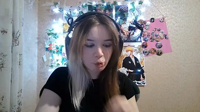 MilaTyan stripchat live cam model