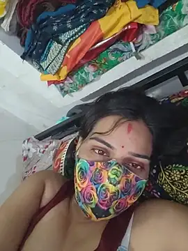 Dollybaby12 stripchat live cam model