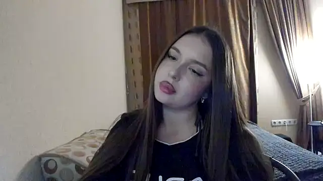 Camilla_Lovee stripchat live cam model