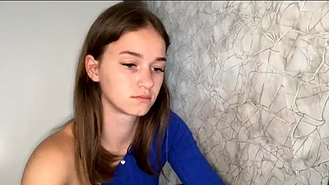 Bralkissy stripchat live cam model
