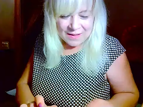 AgoniA7 stripchat live cam model