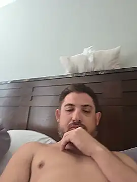 caliguy37 stripchat live cam model