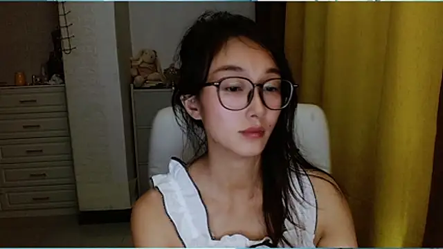 NIAN-er stripchat live cam model