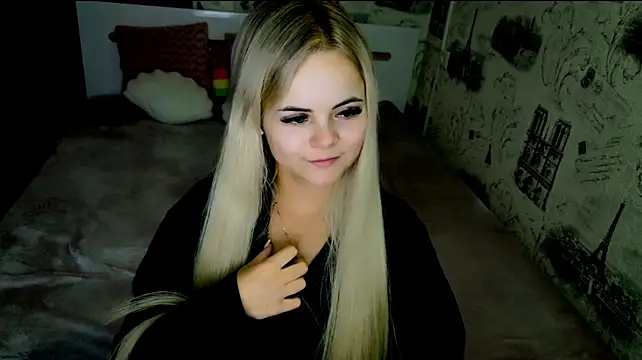 lovely-eyes stripchat live cam model