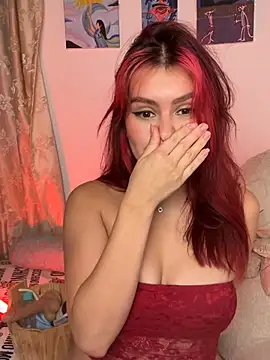 Isa_smeraldy stripchat live cam model