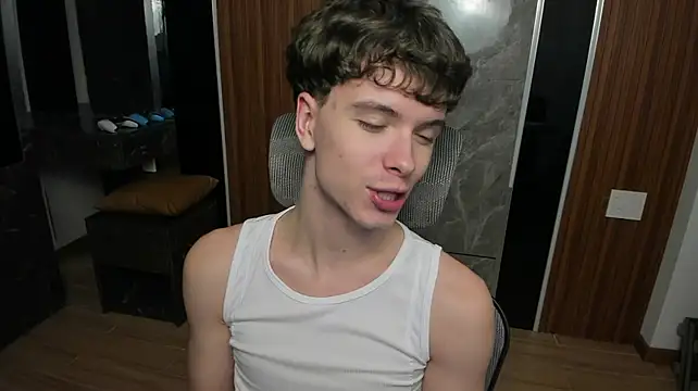 calvin_love_you stripchat live cam model