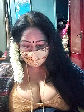 maniisha stripchat live cam model