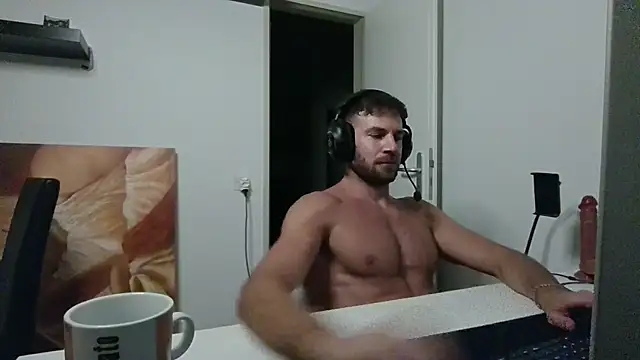 alpha-hunk stripchat live cam model