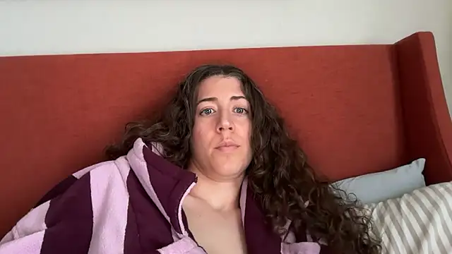 nicolequinn stripchat live cam model