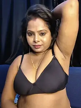 Sexyhina321 stripchat live cam model
