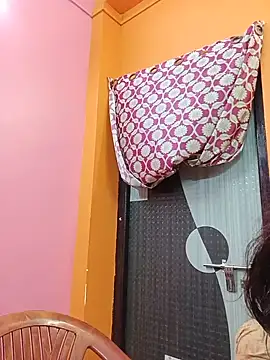 Hotpuja25 stripchat live cam model