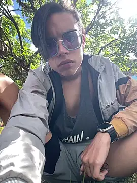 Andres_boy252 stripchat live cam model