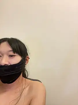 xiaoni2599 stripchat live cam model