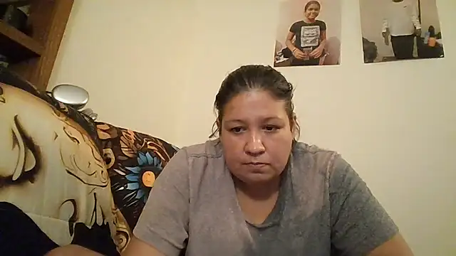 Butterfly2023 stripchat live cam model