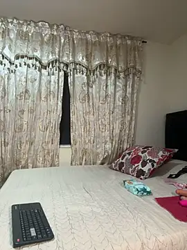 Tayler_Kim stripchat live cam model