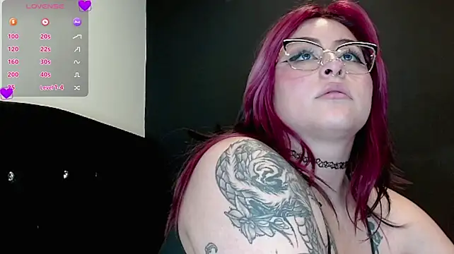 Iluromi stripchat live cam model