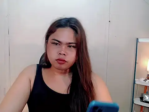 i_hug_you stripchat live cam model