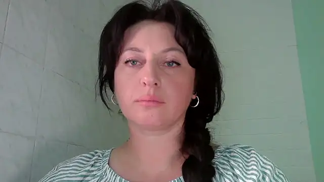 MelinaAx stripchat live cam model